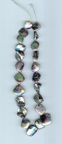 Billede: perler på snor ca. 40 cm, AB grå