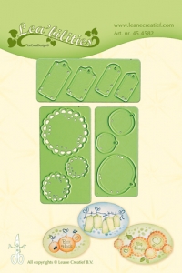 Billede: skære/prægeskabelon små tags, LEANE DIE CUT/EMB “Little Banners & Labels” 45.4582, førpris kr. 74,- nupris