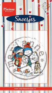 Billede: dreng med snemand,  MARIANNE DESIGN STEMPEL HM9473 Snowman, førpris kr. 42,- nupris