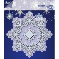 Billede: skære/prægeskabelon stor snefnug mellemlægsserviet, 130x130mm, JOY CUT/EMB “Winterwishes Doily, førpris kr. 165,00, nupris