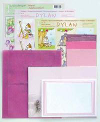 Billede: sticker-o-stitch kortpakke lilla, indhold: 6kort/kuvert, 6vellum, 3x3Dark, 3 stickers, 30 brads, 4 mønstre, vejledning